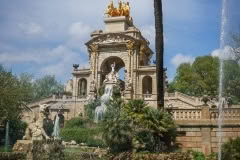 8.1495656663.fountain-in-the-main-park