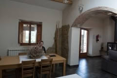 8.1460780973.1-mass-vermell-accomodation