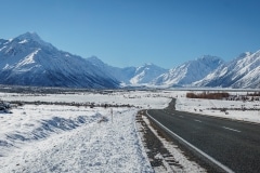 Drive into Mt Cook / Aoraki National Park