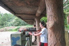 016bIMG_0443-anna-and-ak47