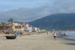 137IMG_1404-beach
