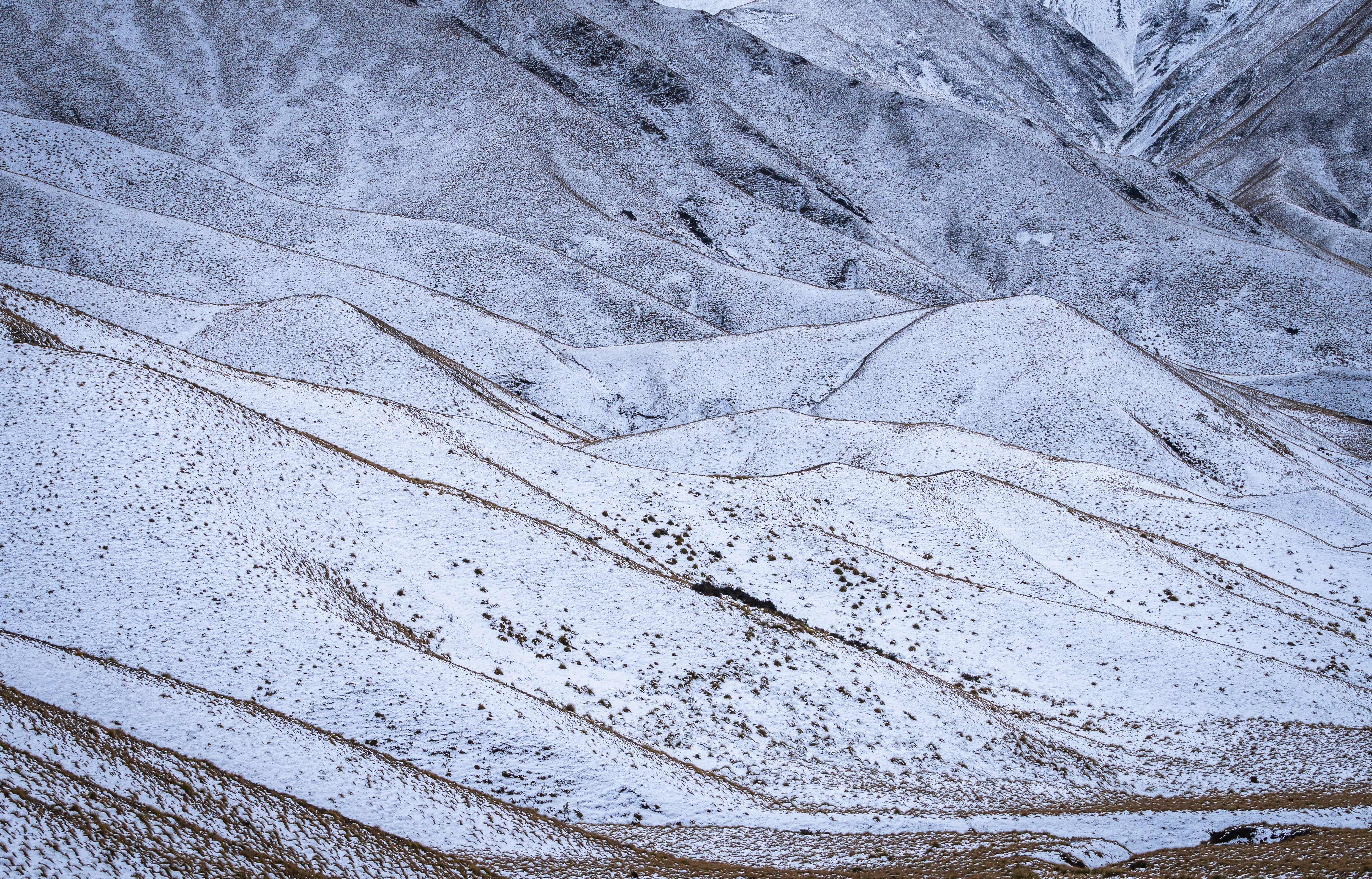 Snow in Lindis Pass